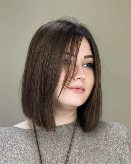 Very short hairstyles for round faces 2022 very-short-hairstyles-for-round-faces-2022-06_12