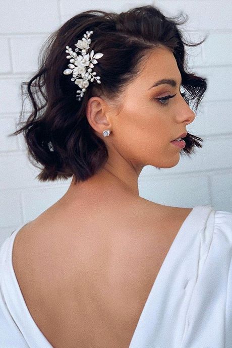 Wedding hairstyle for short hair 2022 wedding-hairstyle-for-short-hair-2022-85