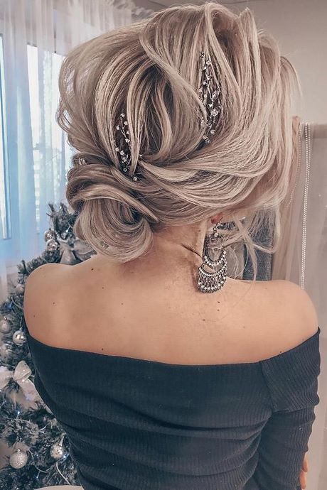 Wedding hairstyle for short hair 2022 wedding-hairstyle-for-short-hair-2022-85_17