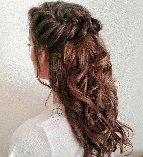 Curly hairstyles half up half down with braid curly-hairstyles-half-up-half-down-with-braid-35_2