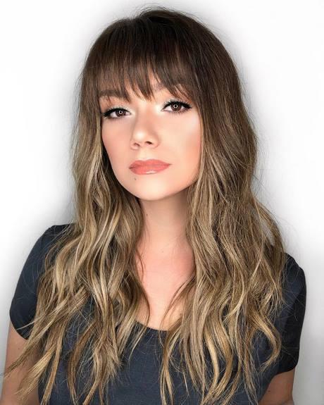 Current hairstyles with bangs current-hairstyles-with-bangs-64_4