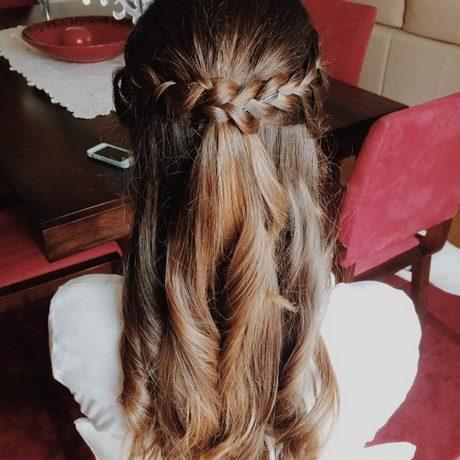 Cute half up half down hairstyles for long hair cute-half-up-half-down-hairstyles-for-long-hair-76_8
