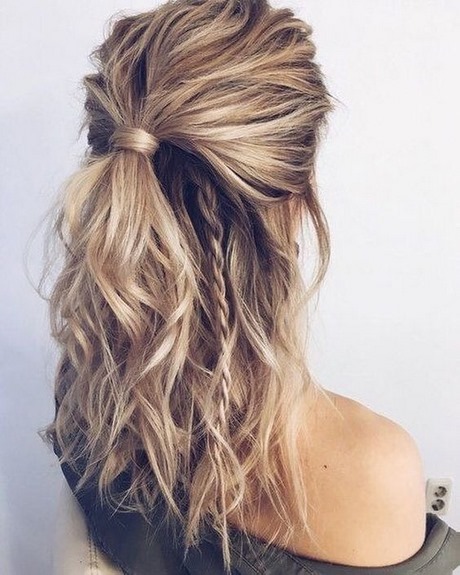 Easy half up and half down hairstyles easy-half-up-and-half-down-hairstyles-65
