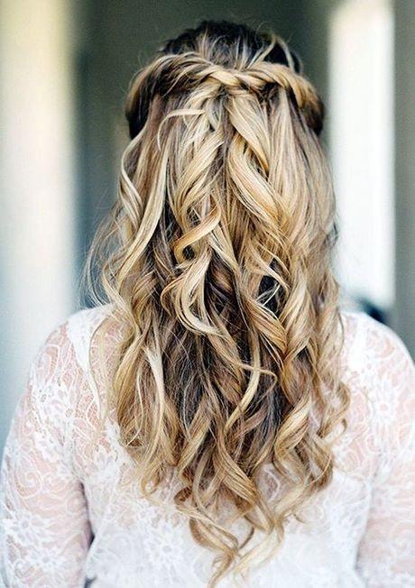Easy half up half down hairstyles for medium hair easy-half-up-half-down-hairstyles-for-medium-hair-91_19
