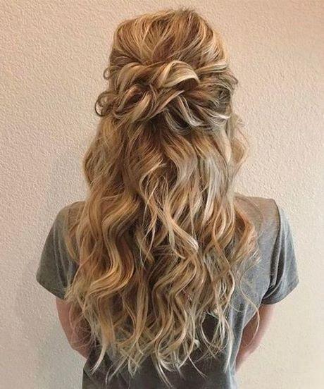 Half up and down hairstyles for a wedding half-up-and-down-hairstyles-for-a-wedding-86_2