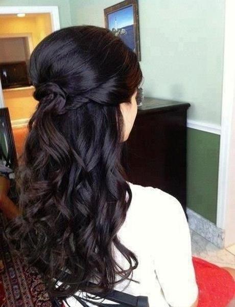 Half up down curly hairstyles half-up-down-curly-hairstyles-30_20