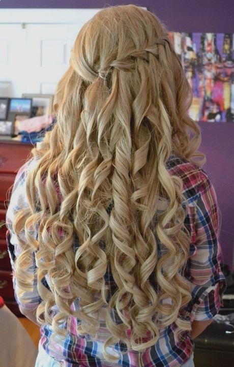 Half up hairstyles for curly hair half-up-hairstyles-for-curly-hair-07_8