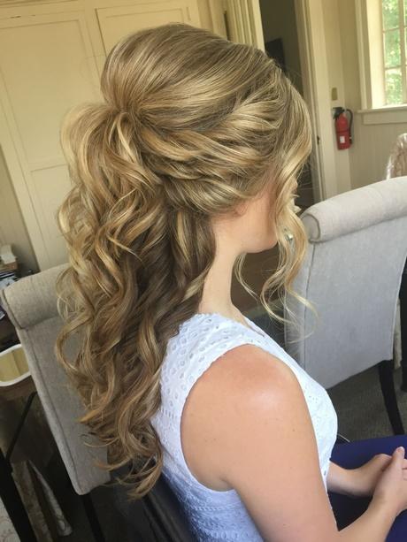 Half up half down wedding hairstyles for medium hair half-up-half-down-wedding-hairstyles-for-medium-hair-23_17