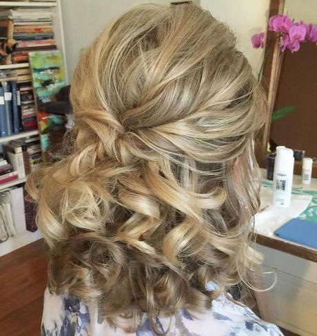 Long curly half up hairstyles long-curly-half-up-hairstyles-17_13