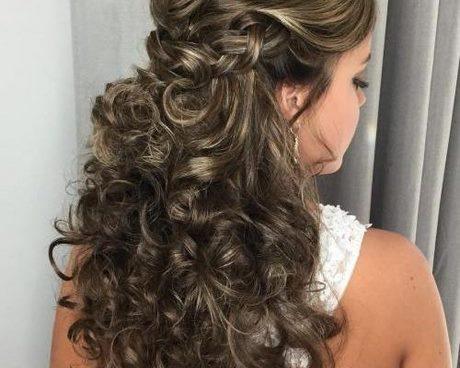 Long curly half up hairstyles long-curly-half-up-hairstyles-17_5