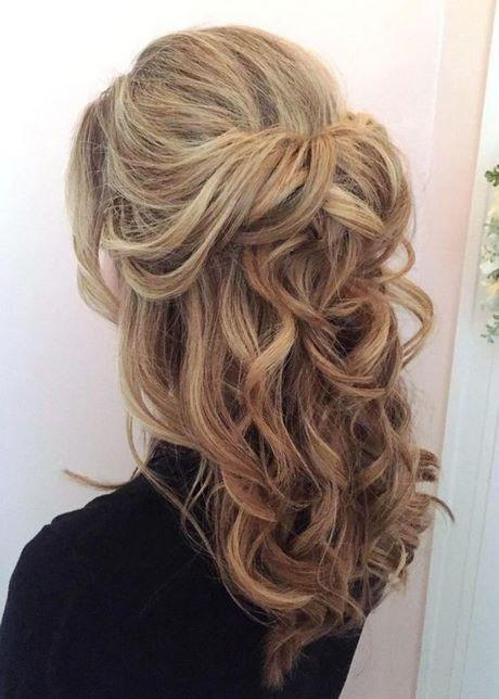 Quick and easy half up hairstyles quick-and-easy-half-up-hairstyles-90_2
