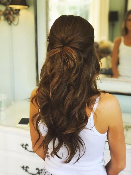 Soft half up and half down hairstyles soft-half-up-and-half-down-hairstyles-08_17