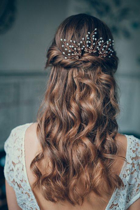 Wedding hairstyles for long curly hair half up half down wedding-hairstyles-for-long-curly-hair-half-up-half-down-12_7