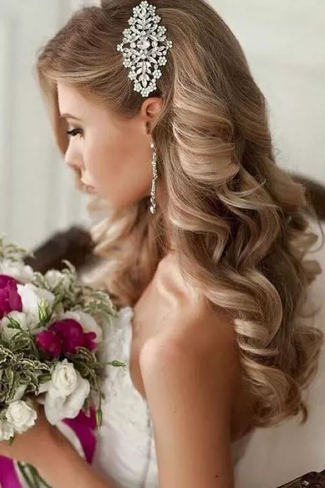 Bridesmaid hairstyles for long hair down bridesmaid-hairstyles-for-long-hair-down-91_3-10-10