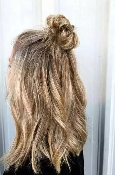 Casual half up hairstyles casual-half-up-hairstyles-96_2-10-9