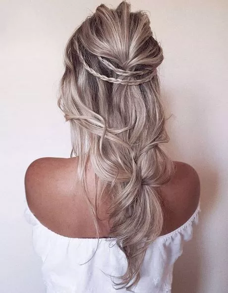 Casual half up hairstyles casual-half-up-hairstyles-96_9-17-17