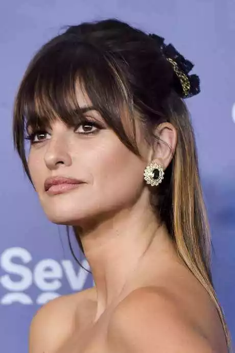 Celebrity hairstyles with bangs celebrity-hairstyles-with-bangs-14_2-12-12