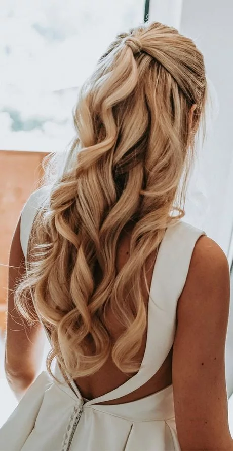 Cute half up half down hairstyles for prom cute-half-up-half-down-hairstyles-for-prom-64_10-4-4