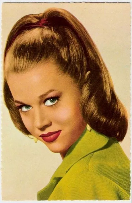 Easy 50s hairstyles for long hair easy-50s-hairstyles-for-long-hair-19_19-11-11