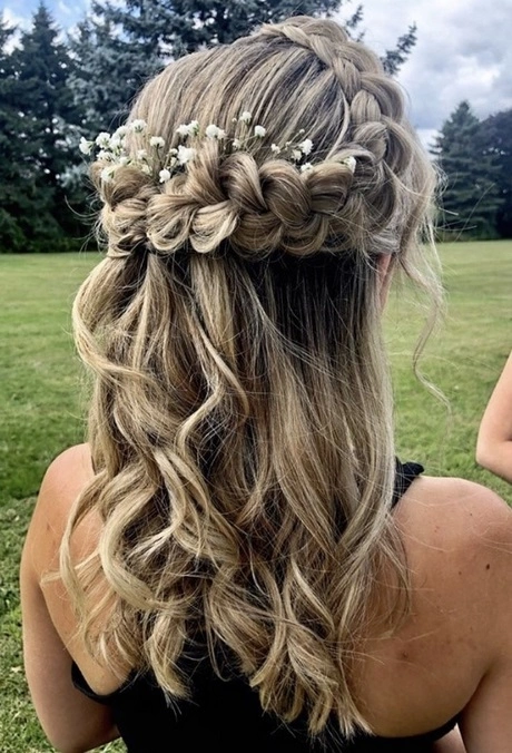 Hairstyles for going to a wedding hairstyles-for-going-to-a-wedding-24-1-1