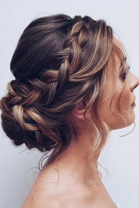 Hairstyles for going to a wedding hairstyles-for-going-to-a-wedding-24_10-3-3