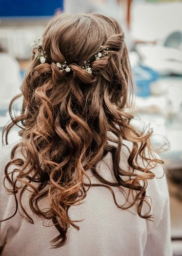 Hairstyles for going to a wedding hairstyles-for-going-to-a-wedding-24_13-6-6