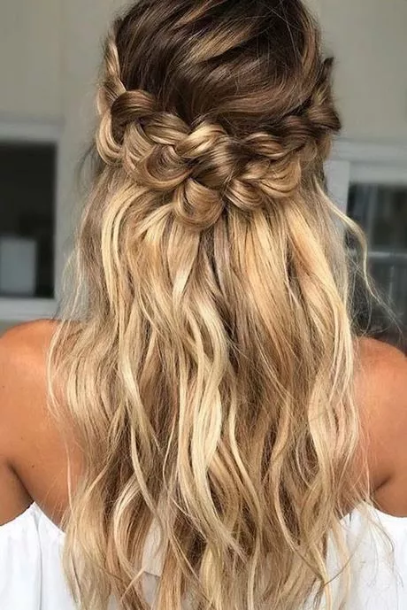 Hairstyles for going to a wedding hairstyles-for-going-to-a-wedding-24_3-8-8
