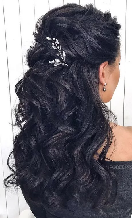 Half up half down hairstyles for black hair half-up-half-down-hairstyles-for-black-hair-54_2-9-9