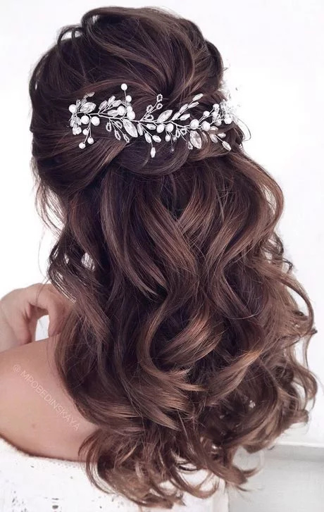 Half up half down wedding hairstyles for medium length hair half-up-half-down-wedding-hairstyles-for-medium-length-hair-93_2-10-10