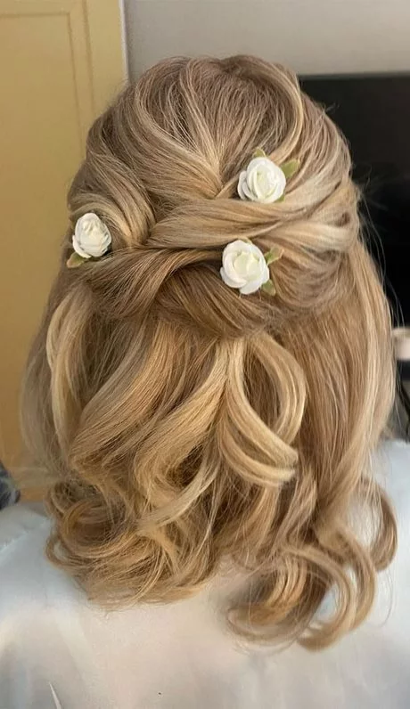 Half up half down wedding hairstyles for medium length hair half-up-half-down-wedding-hairstyles-for-medium-length-hair-93_8-17-17