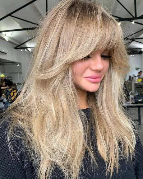 Long layered hair with fringe long-layered-hair-with-fringe-81_10-2-2