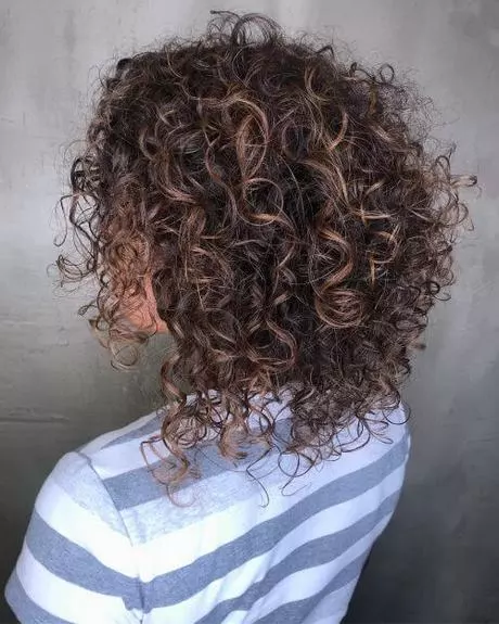 Medium short curly haircuts medium-short-curly-haircuts-97_12-5-5