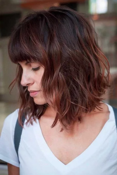 Mid length layered hair with bangs mid-length-layered-hair-with-bangs-38_2-8-8