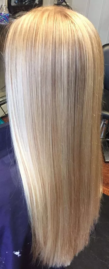 Natural light blonde hair natural-light-blonde-hair-13_9-16-16