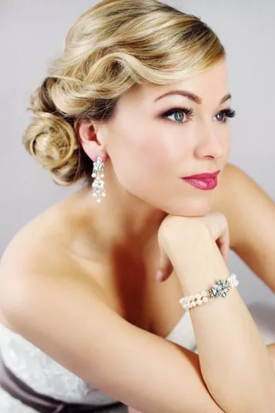 Old hollywood glamour hair updo old-hollywood-glamour-hair-updo-34_2-11-11