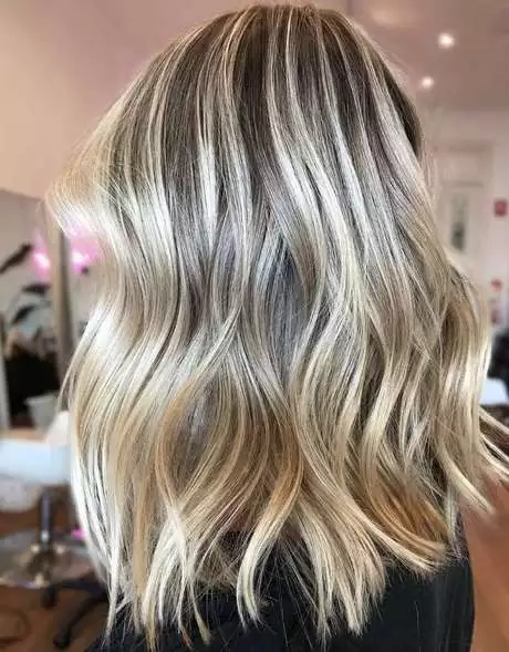 Pictures of blonde hair with highlights pictures-of-blonde-hair-with-highlights-66_10-4-4
