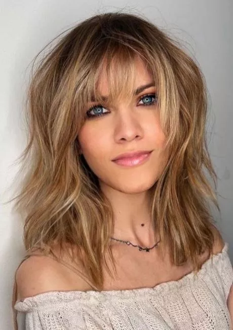 Pictures of haircuts with bangs pictures-of-haircuts-with-bangs-88_17-8-8