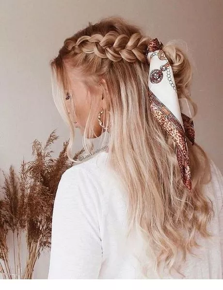 Pretty and simple hairstyles pretty-and-simple-hairstyles-98-1-1