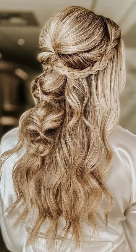 Prom hair half up half down with braid prom-hair-half-up-half-down-with-braid-54_12-5-5