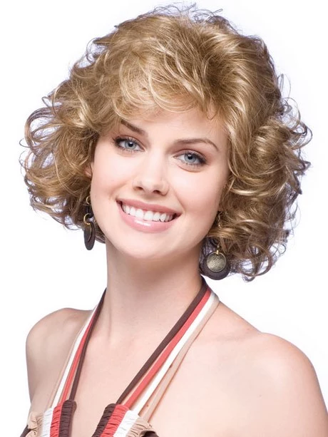 Short layered hairstyles for curly hair short-layered-hairstyles-for-curly-hair-89_17-10-10