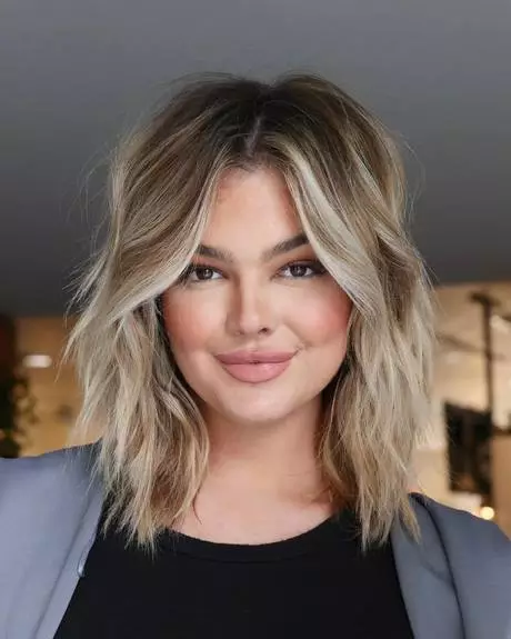 Shoulder length hair with short layers shoulder-length-hair-with-short-layers-45_13-5-5