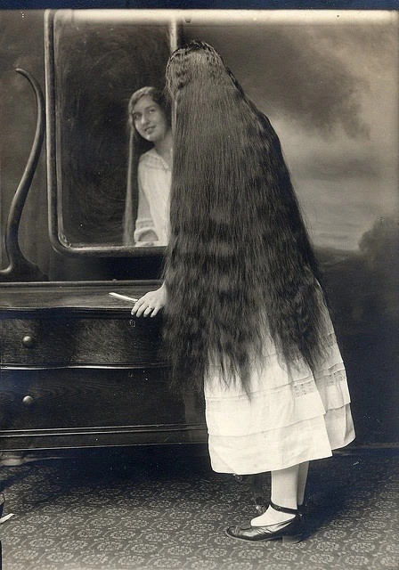 Vintage long hair vintage-long-hair-27_16-8-8