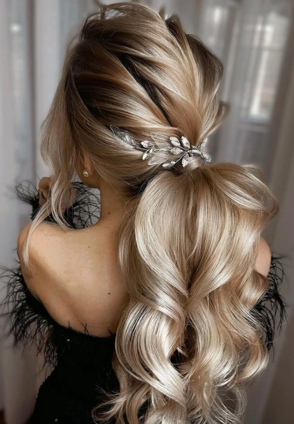 Wedding hairstyles for long thick hair wedding-hairstyles-for-long-thick-hair-41-2