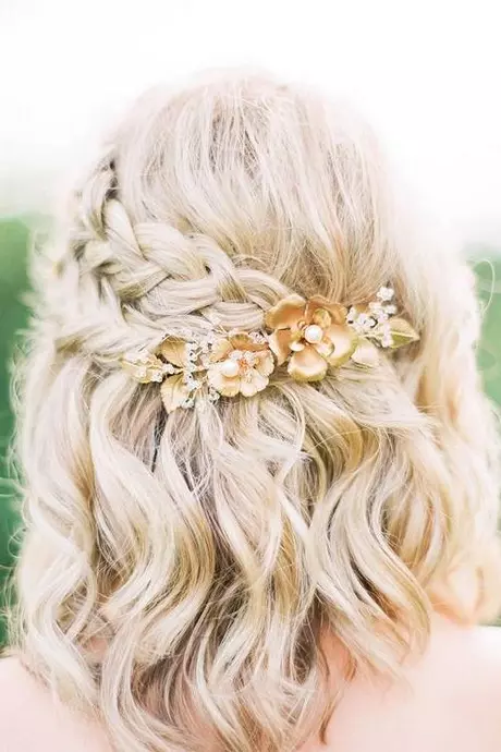 Wedding hairstyles half up half down with braid wedding-hairstyles-half-up-half-down-with-braid-57-1