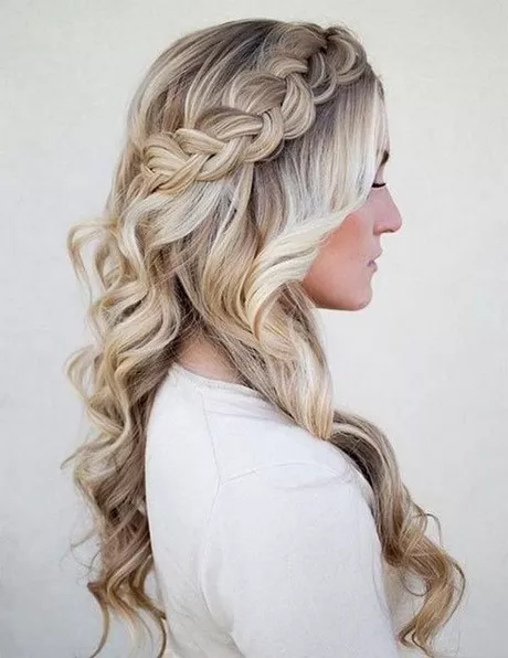 Wedding hairstyles half up half down with braid wedding-hairstyles-half-up-half-down-with-braid-57_7-15