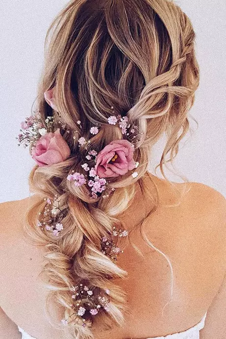 Wedding hairstyles with flowers for long hair wedding-hairstyles-with-flowers-for-long-hair-47-1