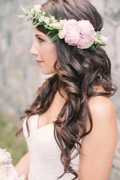 Wedding hairstyles with flowers for long hair wedding-hairstyles-with-flowers-for-long-hair-47_8-16