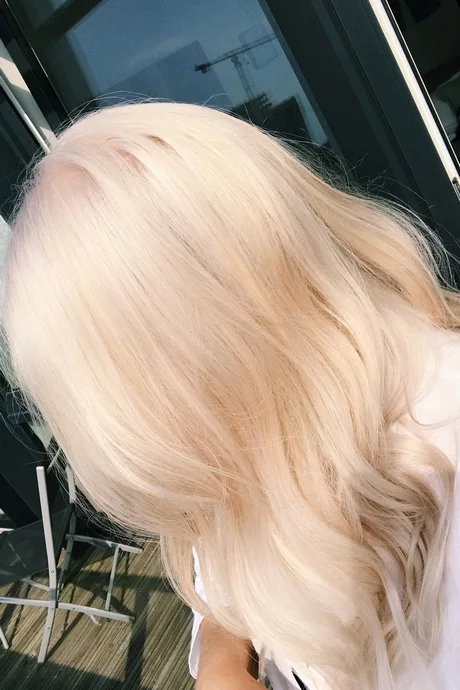 White blond hair white-blond-hair-07_2-8