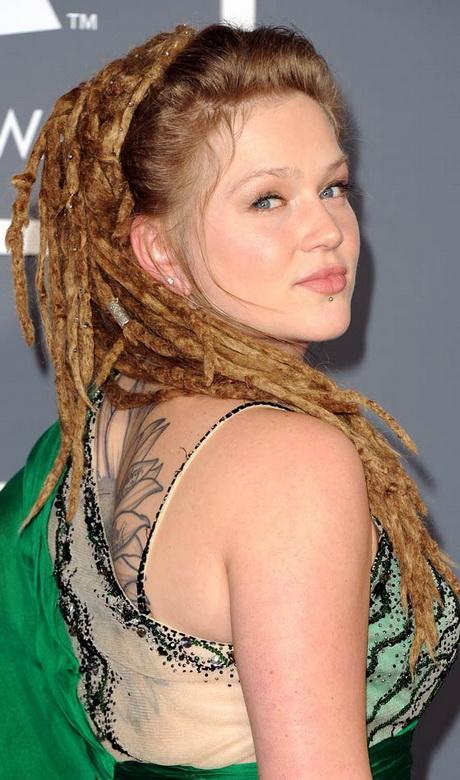 2 hairstyles for short dreads 2-hairstyles-for-short-dreads-02_10