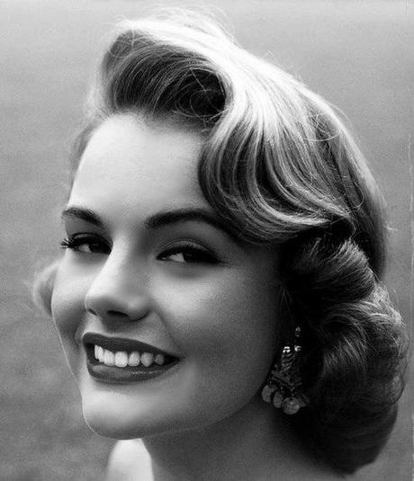 Hairstyles in the 1950s hairstyles-in-the-1950s-09_2